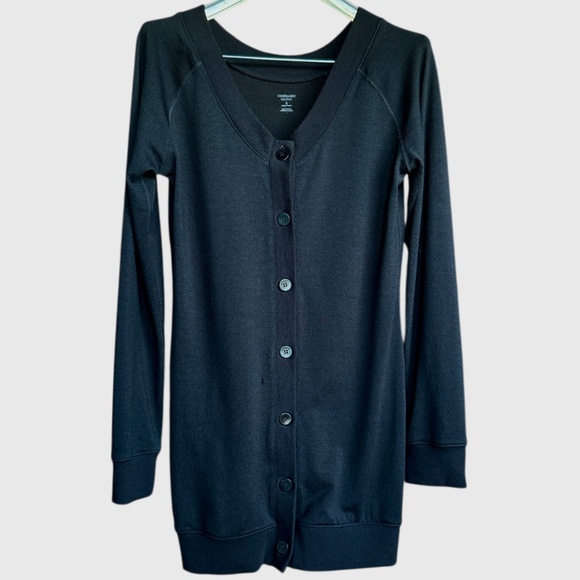 Icebreaker 100% Wool Black Cardigan Sweater Sz S - Picture 1 of 7